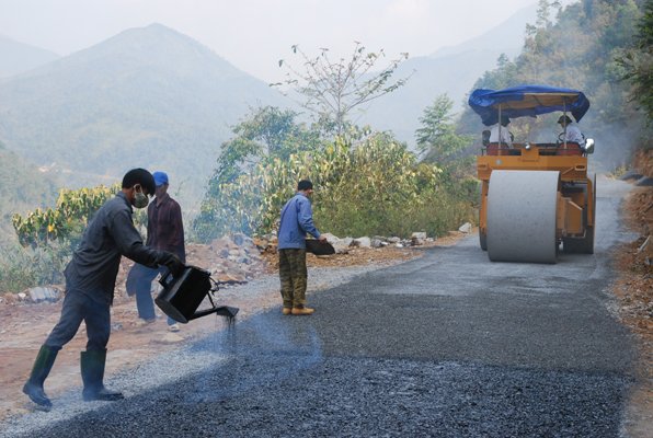 Phát triển toàn diện cho vùng 4 dân tộc rất ít người ảnh 3
